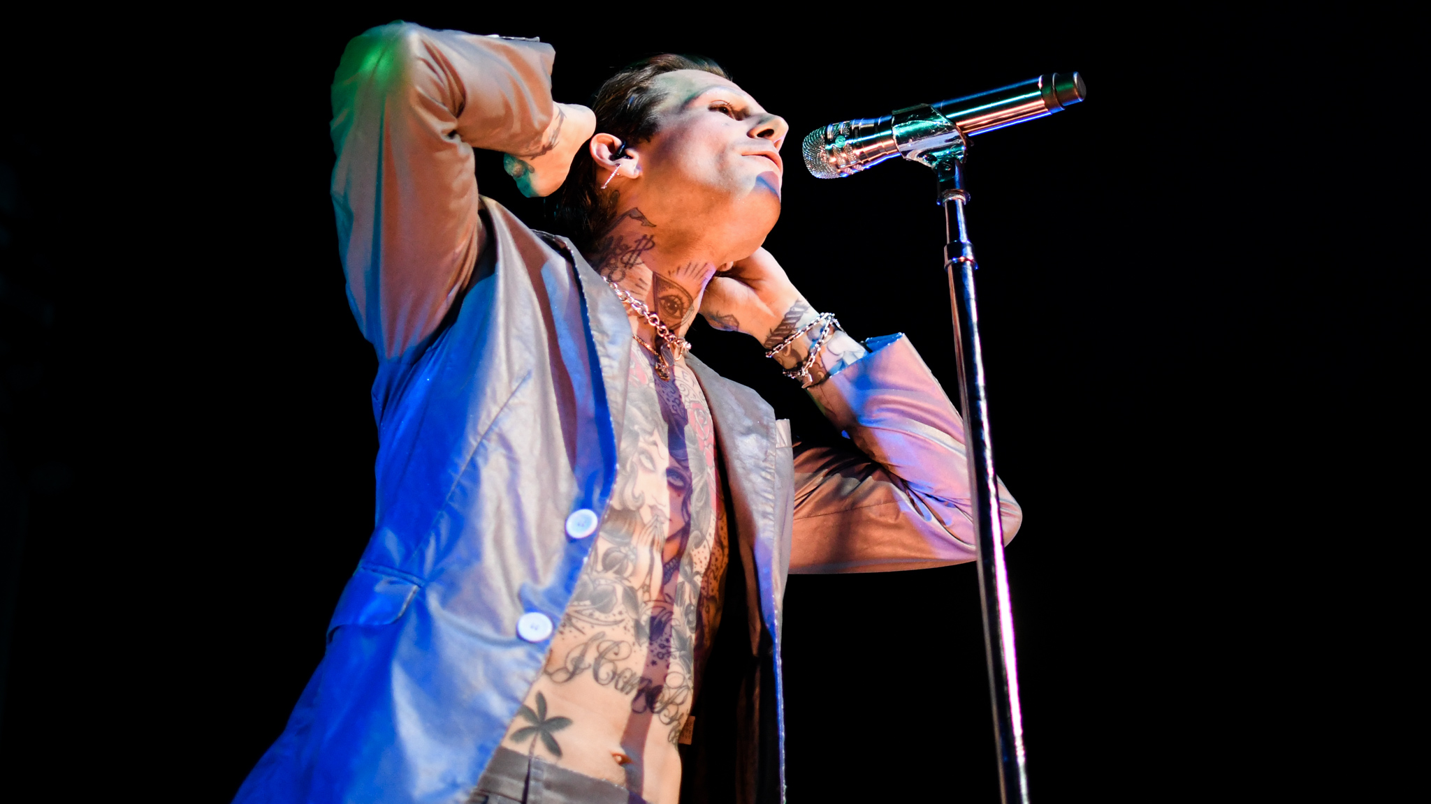 PHOTOS: The Neighbourhood headlines show at the Fillmore Detroit - WDIV ClickOnDetroit